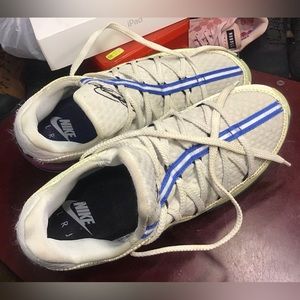 Nike LeBron 17 LowGlow-In-The-Dark